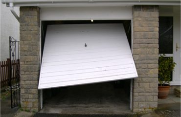 Garage door repairs signs
